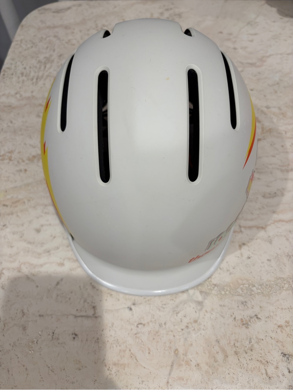 Thousand Jr. helmet - Picture 2 of 6